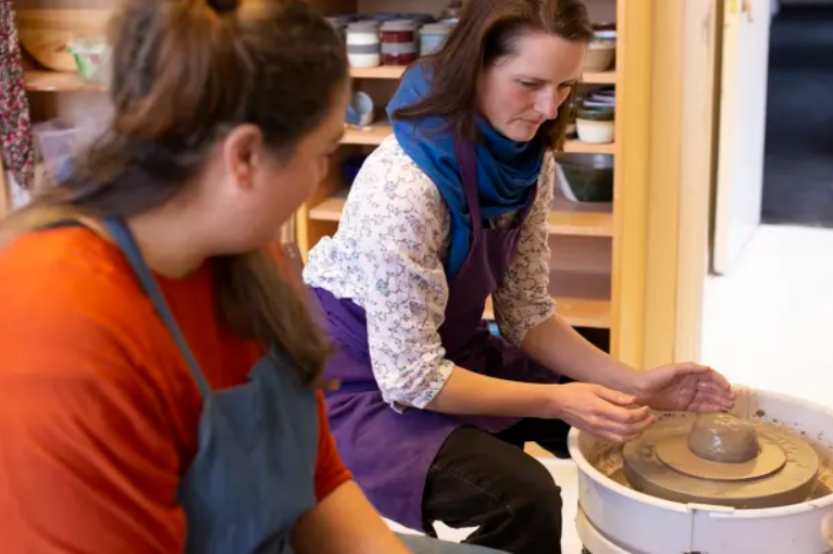 7 Best Pottery Classes in London to Learn to Make Ceramics