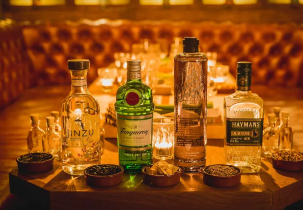 Top 12 Best Cocktail Making Classes In London (2022 Update)